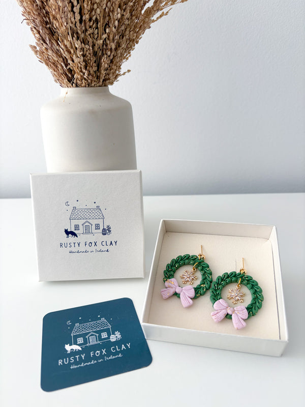 Green / Pink - Wreath & Bow Earrings (Christmas Collection)